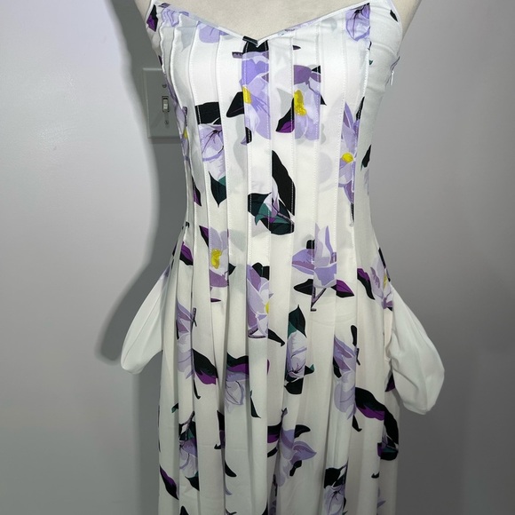 Banana Republic white and purple floral dress with pockets - Picture 4 of 6